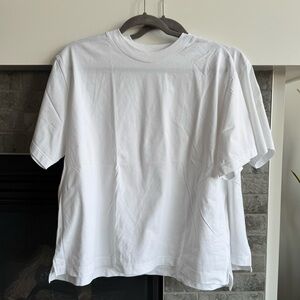 Uniqlo AIRism Oversized White Tee